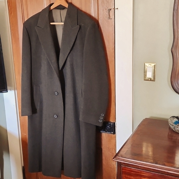 Ted Baker London Full Length Herringbone Olive 100% Wool Overcoat, Nieman Marcus - Picture 2 of 5